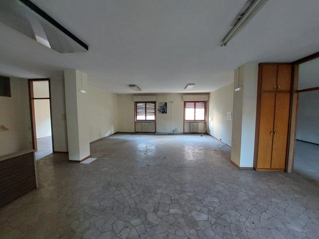 #2638538 immobile su due livelli con ufficio e negozio in vendita - foto 21