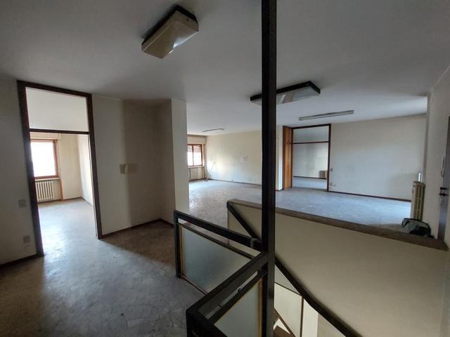 #2638538 immobile su due livelli con ufficio e negozio in vendita - foto 25