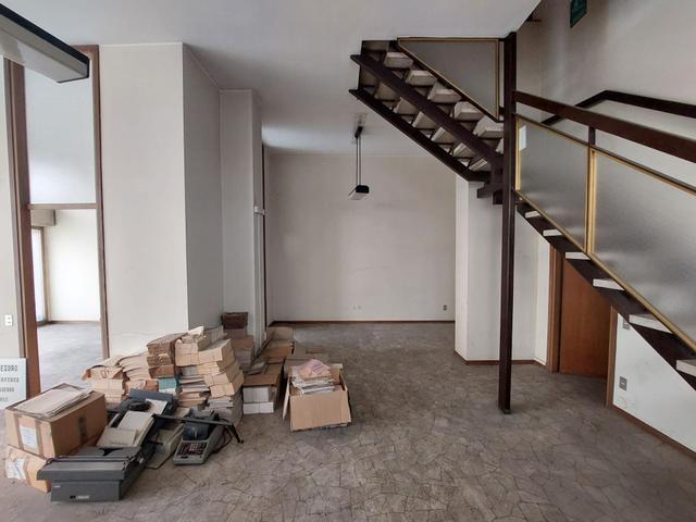 #2638538 immobile su due livelli con ufficio e negozio in vendita - foto 16