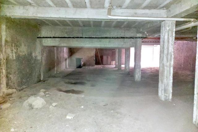 Garage in vendita