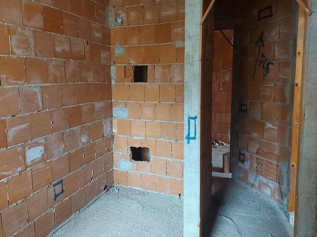 #14605 Terreno edificabile con edificio residenziale in costruzione in vendita - foto 2