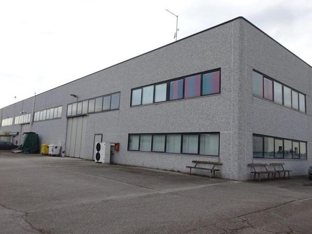 #6932 Porzione di capannone industriale in vendita - foto 8