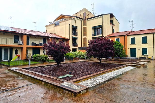 #23780 Area urbana adibita a giardino condominiale in vendita - foto 11