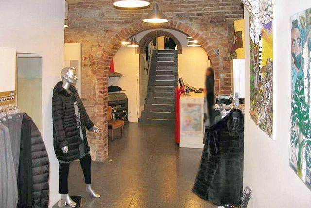 Negozi in vendita