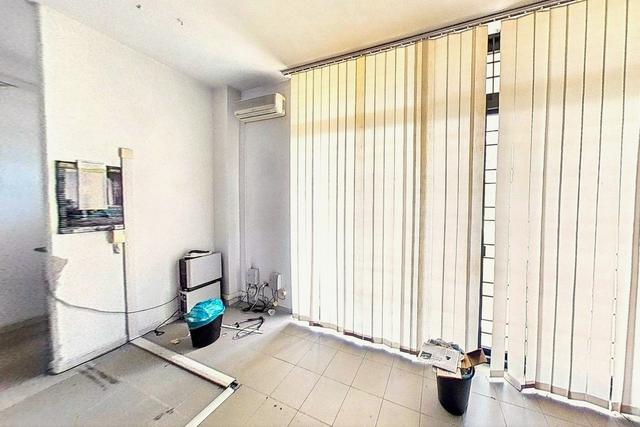 #25685 Negozio piano terra in zona residenziale in vendita - foto 9