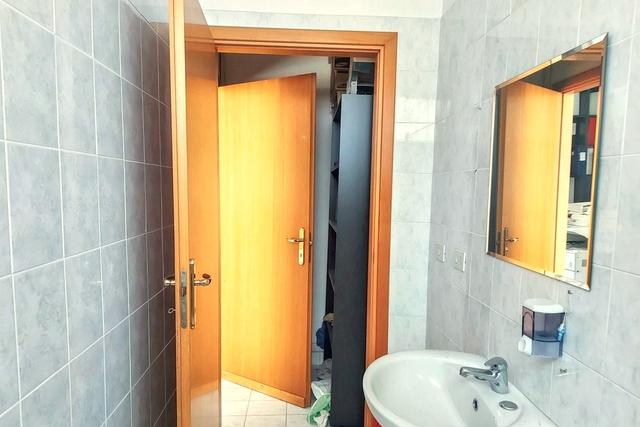 #25685 Negozio piano terra in zona residenziale in vendita - foto 12