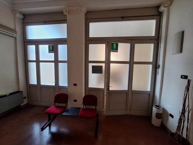 Grandi dimensioni in vendita