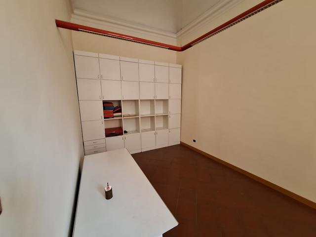 Grandi dimensioni in vendita