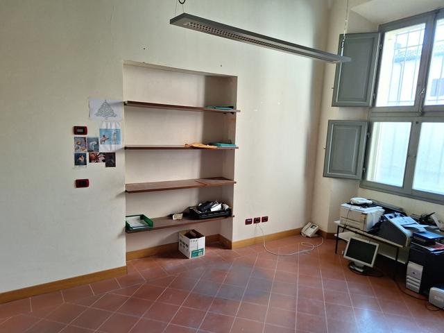 Grandi dimensioni in vendita