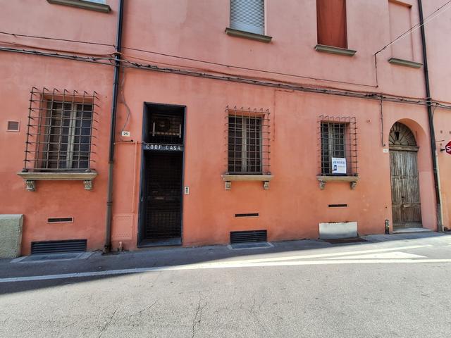 Grandi dimensioni in vendita