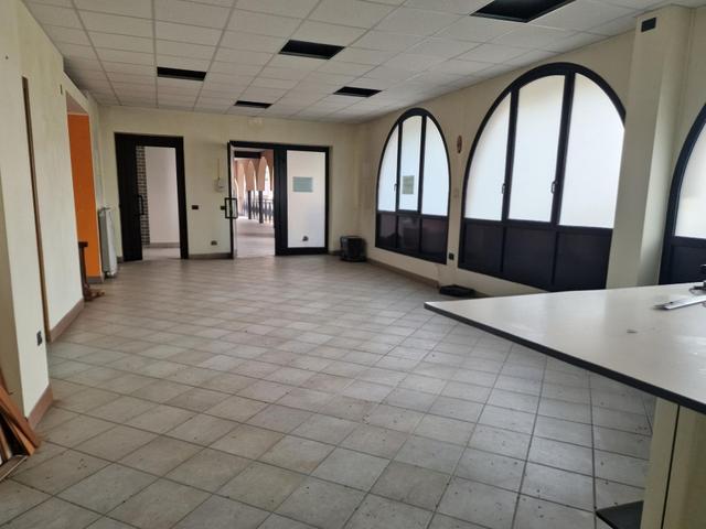 #2536418 Ufficio in complesso commerciale in vendita - foto 8