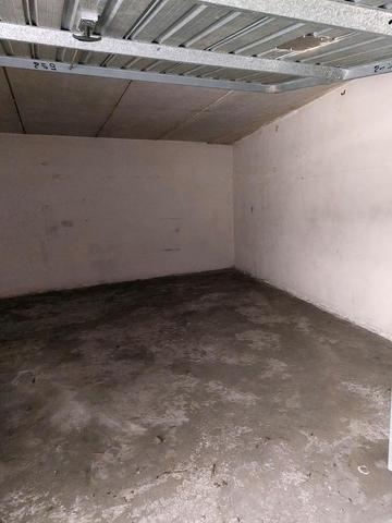 Garage in vendita