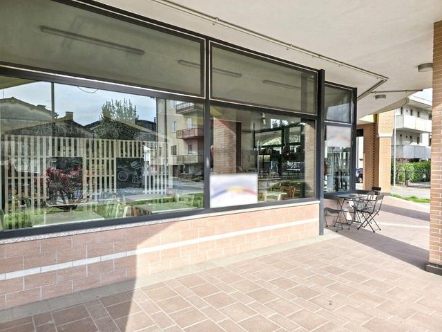#2515074 Negozio (sub 91) con garage in vendita - foto 4