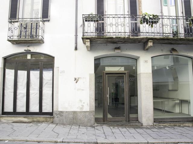 #2537373 Vendita o locazione: due negozi indipendenti nel cuore commerciale di Pavia in vendita - foto 3