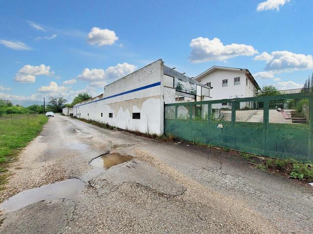 #23521 Stabilimento industriale con casale in vendita - foto 13