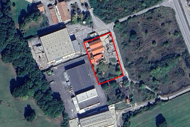 #23521 Stabilimento industriale con casale in vendita - foto 16