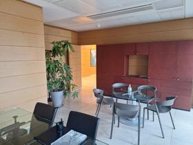 Uffici entro 500 mq in vendita