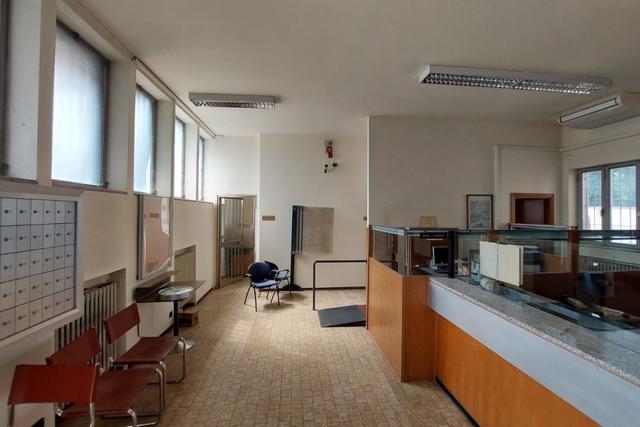 #2536105 Locali di un ex istituto di credito in vendita - foto 2