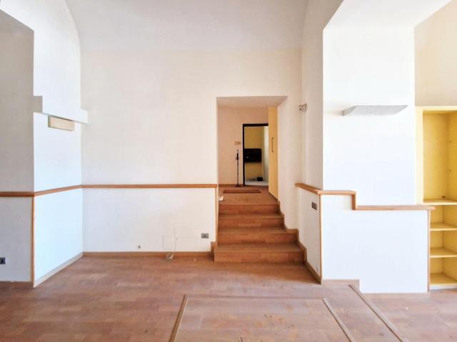 #20830 Locale commerciale fronte mare (sub 114) in vendita - foto 3