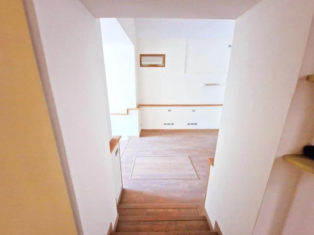 #20830 Locale commerciale fronte mare (sub 114) in vendita - foto 4