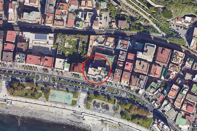 #20830 Locale commerciale fronte mare (sub 114) in vendita - foto 14