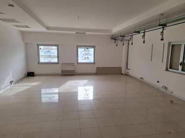 Stabilimenti produttivi in vendita