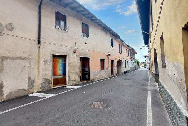 Negozi in vendita