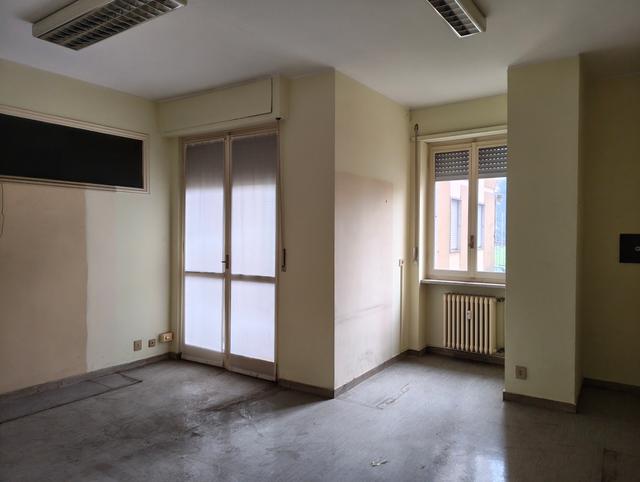 #2638543 Uffici al primo piano con pertinenze in vendita - foto 8