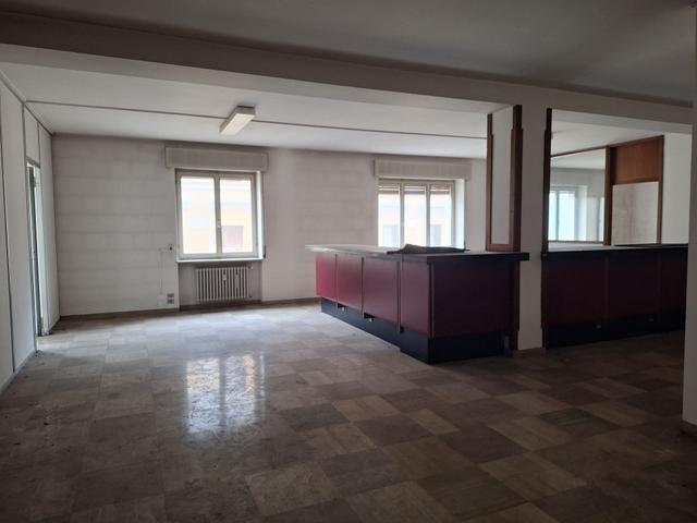#2638541 Uffici al piano secondo con cantina di pertinenza in vendita - foto 3