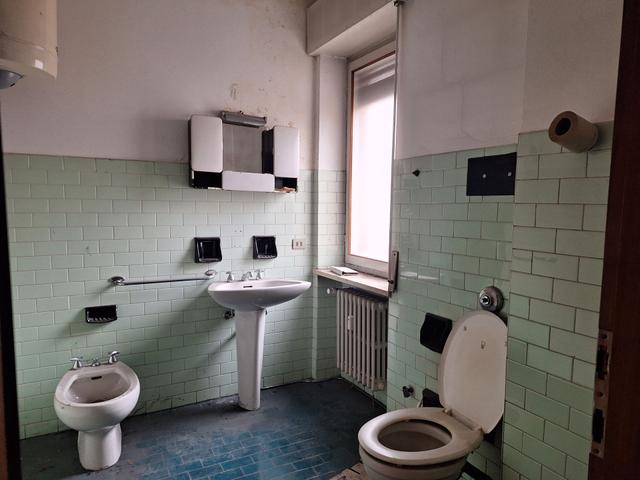 Grandi dimensioni in vendita