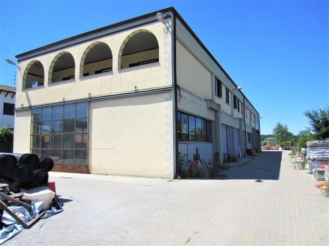 #14769 Capannone artigianale con area di pertinenza in vendita - foto 2