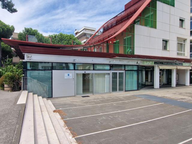 #2536103 Ufficio a REDDITO in complesso commerciale in vendita - foto 2