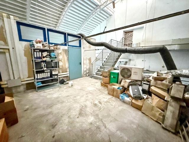 #2536547 Laboratorio adibito a pescheria con attrezzature in vendita - foto 9