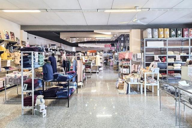 #2537065 Edificio commerciale e azienda di tessuti in vendita - foto 7