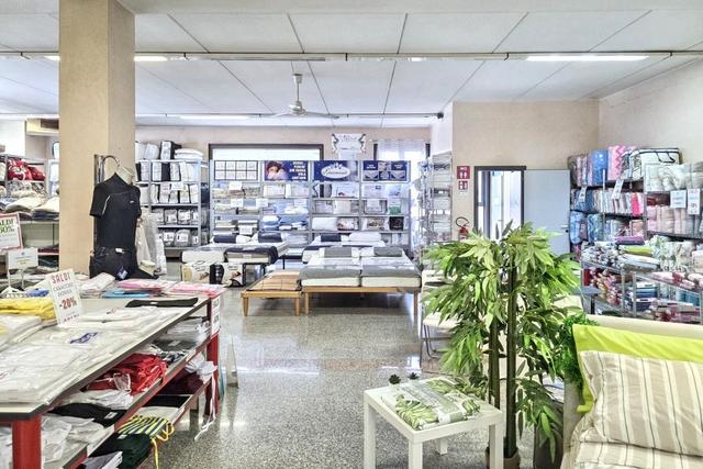 #2537065 Edificio commerciale e azienda di tessuti in vendita - foto 12