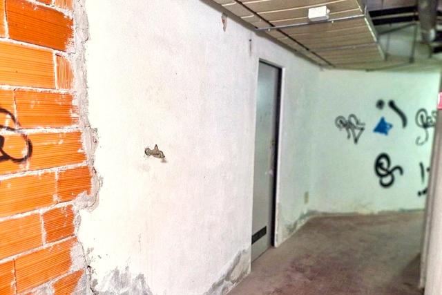 Magazzini in vendita