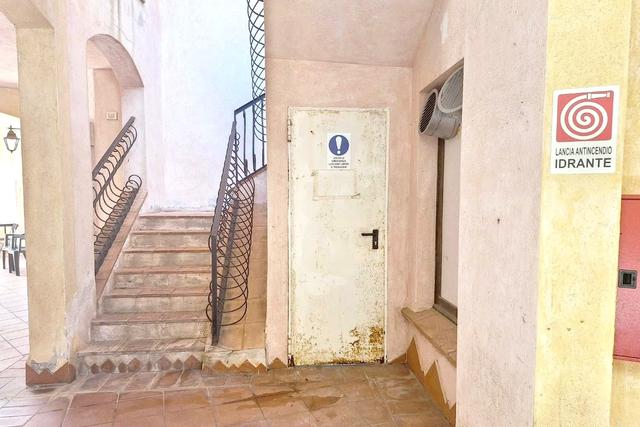 Magazzini in vendita