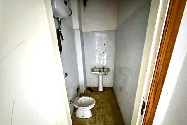 Negozi in vendita