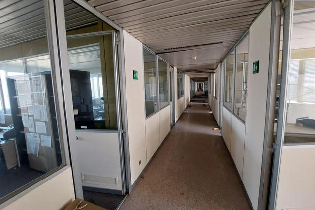 #25736 Edificio direzionale con uffici, mensa e cortile in vendita - foto 17