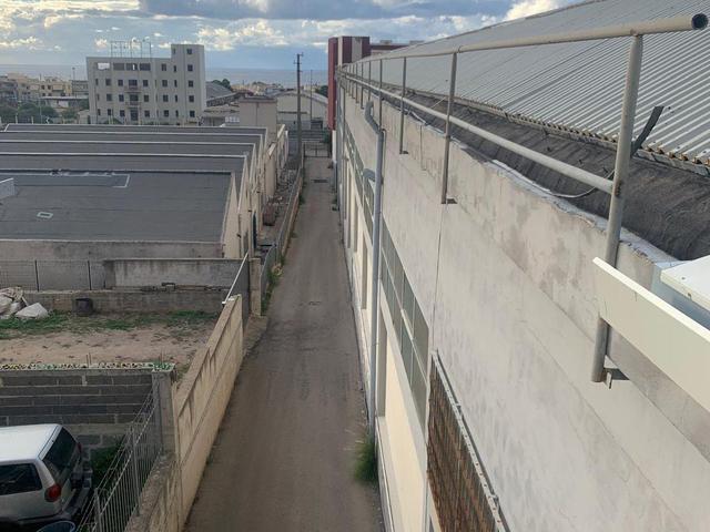 #25143 Capannoni e palazzina uffici in buona parte locati in vendita - foto 4