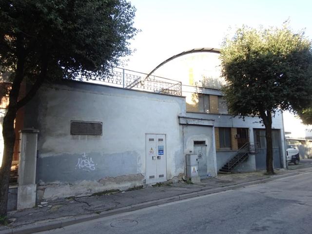 #9068 Complesso industriale con Piano di recupero in vendita - foto 56