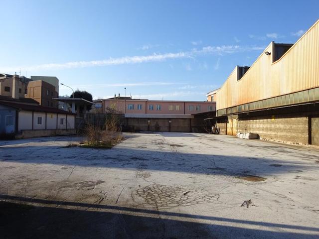 #9068 Complesso industriale con Piano di recupero in vendita - foto 14