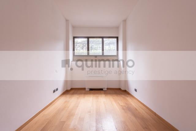 Grandi dimensioni in vendita