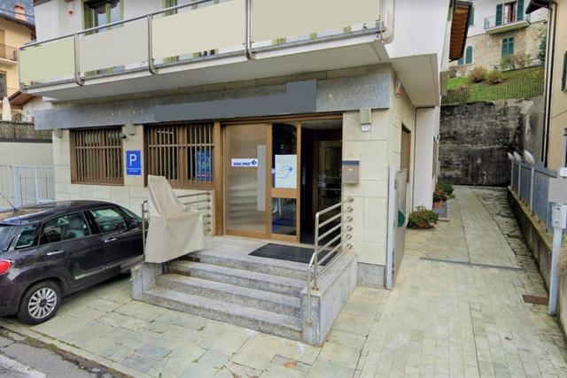 #19652 Locale libero nel centro del paese ex istituto di credito in vendita - foto 1