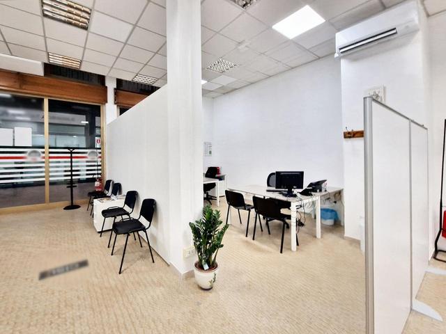 #23005 Fabbricato con unità direzionali, commerciali e residenziali in vendita - foto 38