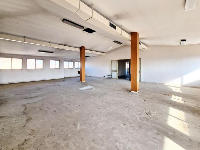 #23005 Fabbricato con unità direzionali, commerciali e residenziali in vendita - foto 14