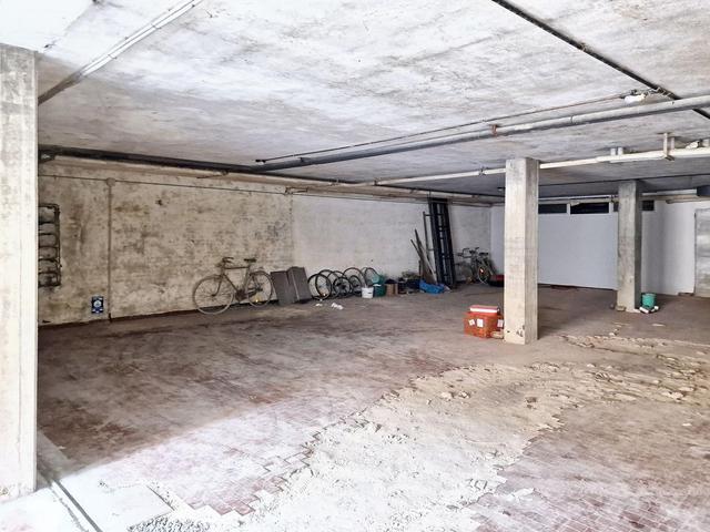 #23005 Fabbricato con unità direzionali, commerciali e residenziali in vendita - foto 17