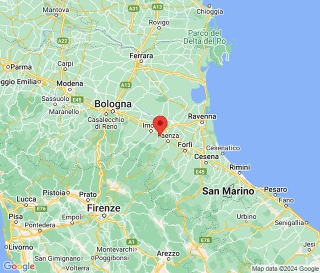 #23005 Fabbricato con unità direzionali, commerciali e residenziali in vendita - foto 21