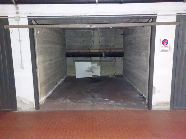 Garage in vendita
