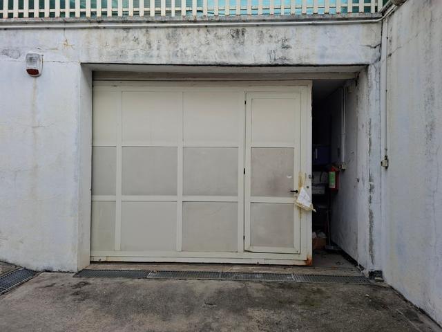 Magazzini in vendita